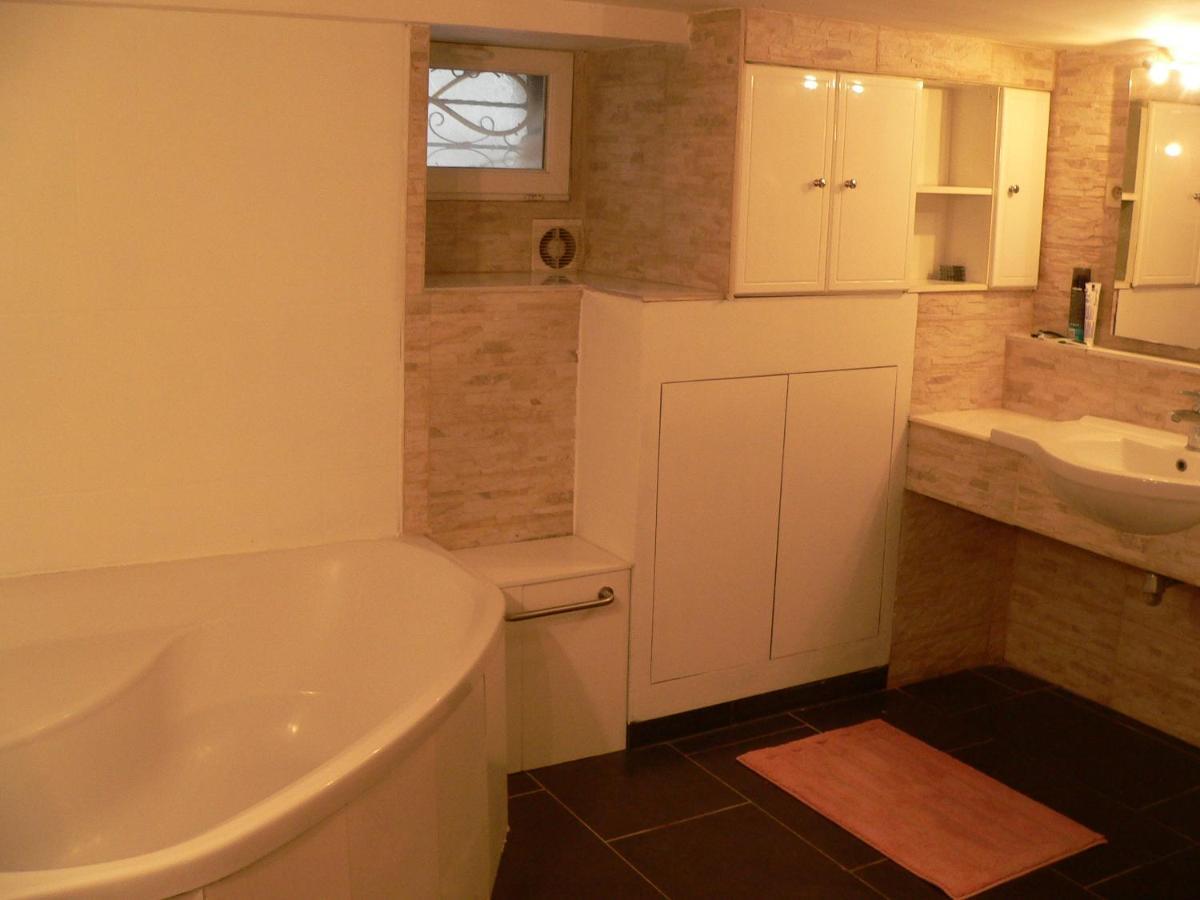 Liege 4420 Rue Jean Jaures 45 Grande Maison Joyeuse Avec Terrasse 30M2 Pour 8 Personnes Maximum Saint-Nicolas  Екстериор снимка
