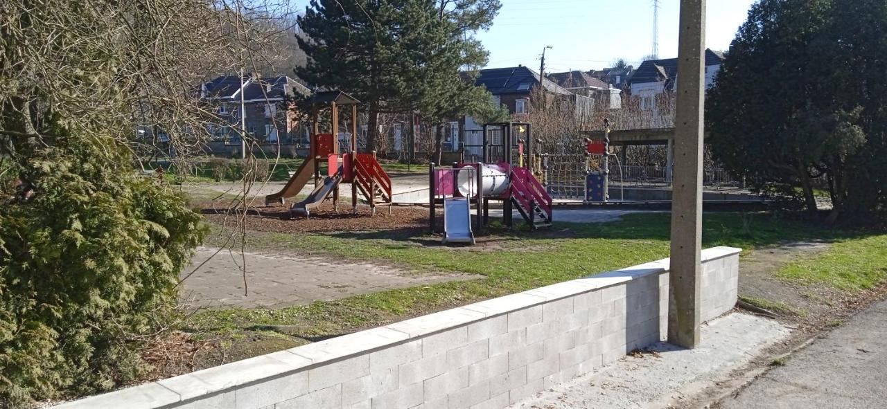 Liege 4420 Rue Jean Jaures 45 Grande Maison Joyeuse Avec Terrasse 30M2 Pour 8 Personnes Maximum Saint-Nicolas  Екстериор снимка